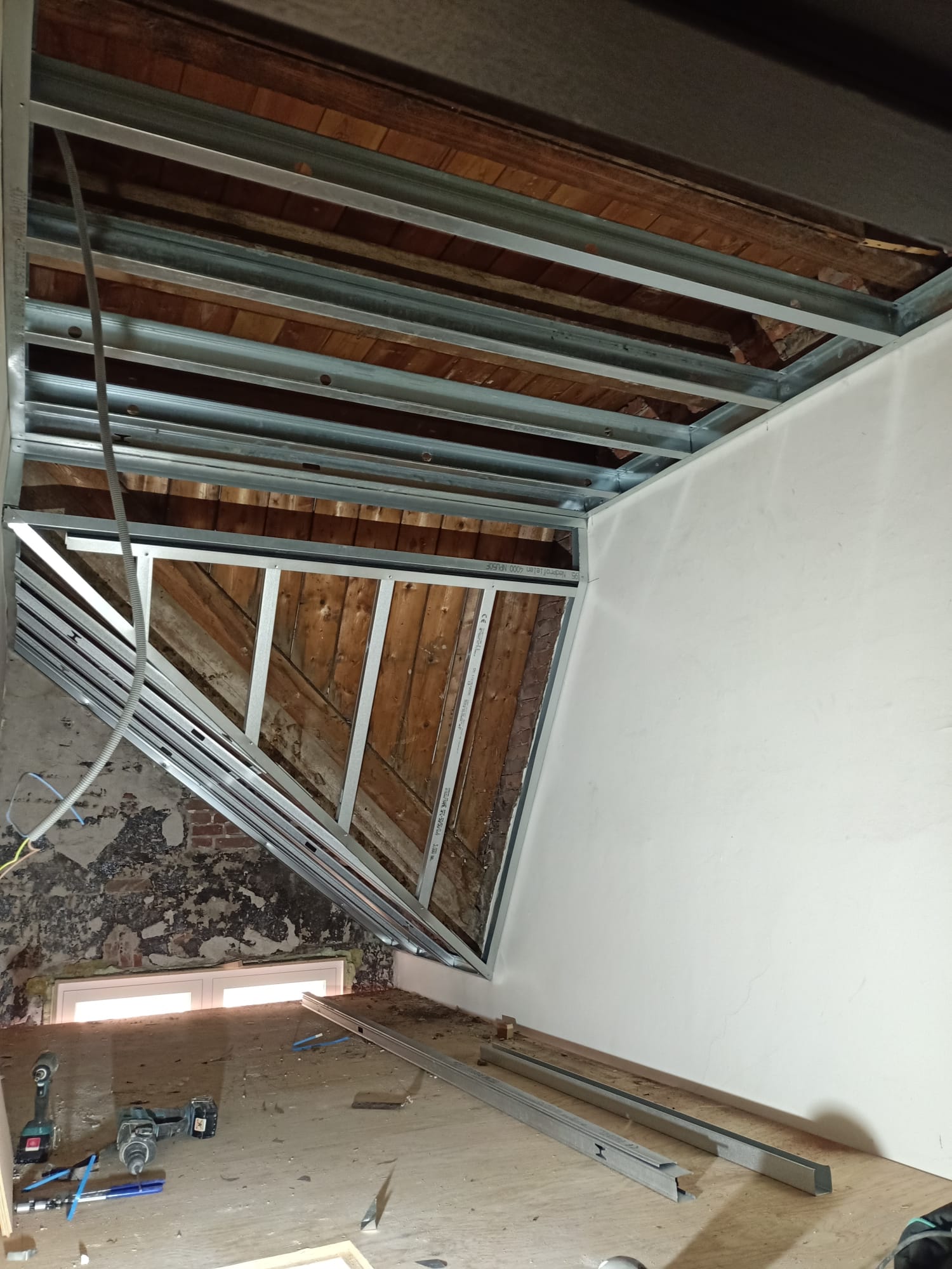Complete wall finishing before
